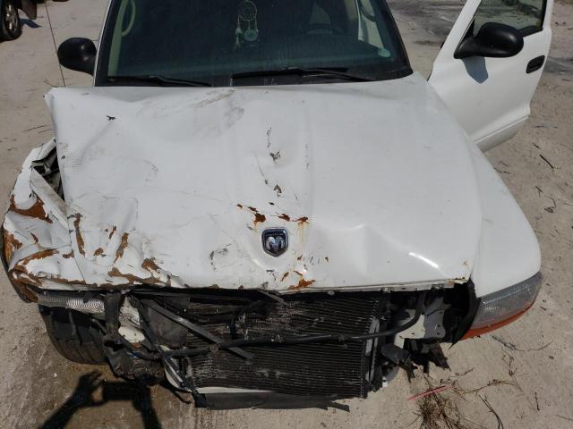 1D4HR38N03F618983 - 2003 DODGE DURANGO SPORT WHITE photo 12