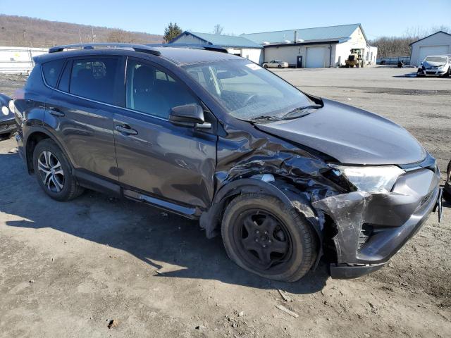 JTMBFREV0HJ158716 - 2017 TOYOTA RAV4 LE CHARCOAL photo 4