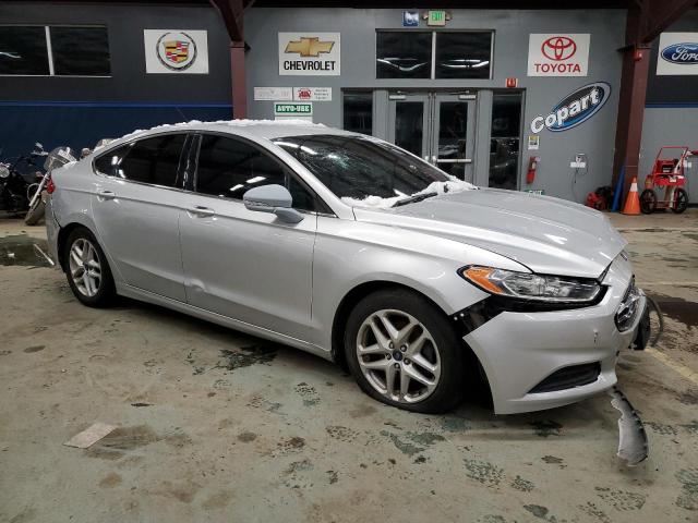 3FA6P0H72GR234809 - 2016 FORD FUSION SE SILVER photo 4