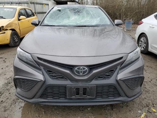 4T1G11AK6PU151828 - 2023 TOYOTA CAMRY SE NIGHT SHADE GRAY photo 5