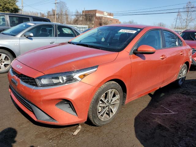 3KPF24AD3NE494494 - 2022 KIA FORTE FE ORANGE photo 1