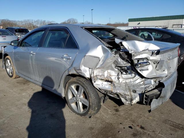 4T1BF1FK8EU451923 - 2014 TOYOTA CAMRY L SILVER photo 2