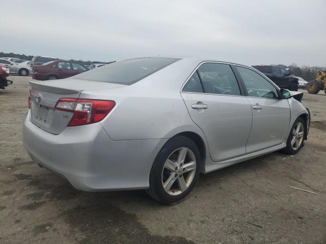 4T1BF1FK2CU126391 - 2012 TOYOTA CAMRY BASE SILVER photo 3