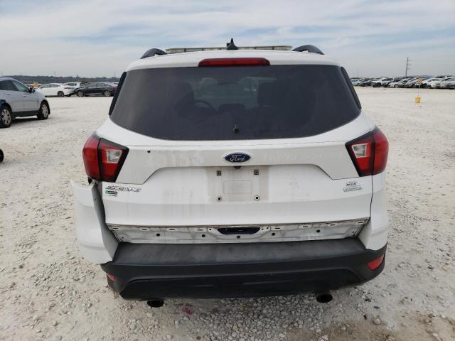 1FMCU0GD0KUB64138 - 2019 FORD ESCAPE SE WHITE photo 6