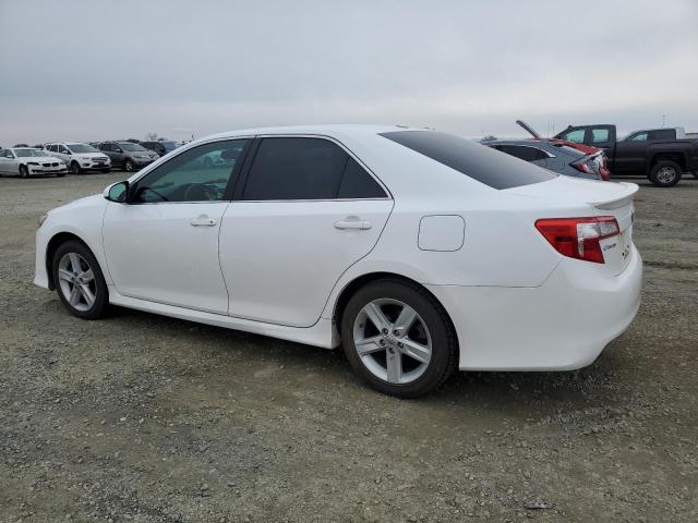 4T1BF1FK1DU223535 - 2013 TOYOTA CAMRY L WHITE photo 2