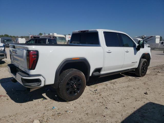 1GT49PEY2RF162060 - 2024 GMC SIERRA K2500 AT4 WHITE photo 3