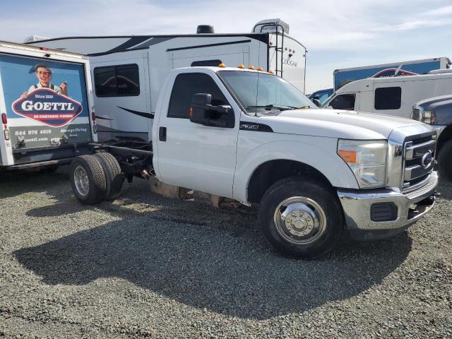 1FDRF3G69CEB86027 - 2012 FORD F350 SUPER DUTY WHITE photo 4