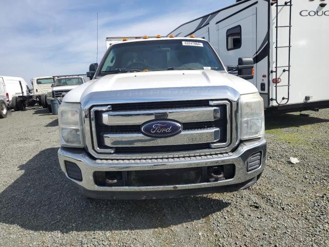 1FDRF3G69CEB86027 - 2012 FORD F350 SUPER DUTY WHITE photo 5