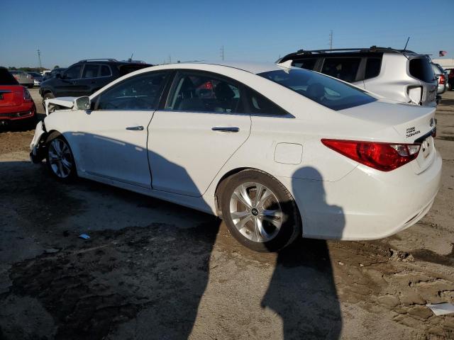 5NPEC4AC1BH125916 - 2011 HYUNDAI SONATA SE WHITE photo 2