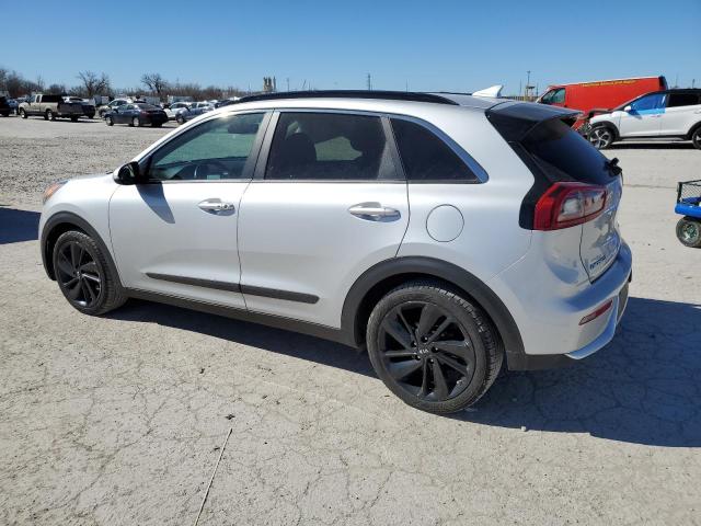 KNDCC3LC0K5252977 - 2019 KIA NIRO EX SILVER photo 2