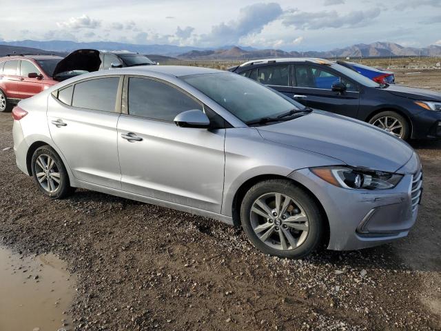 5NPD84LF2HH075007 - 2017 HYUNDAI ELANTRA SE GRAY photo 4