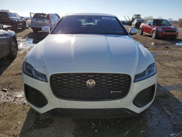 SAJBL4GX4MCY88638 - 2021 JAGUAR XF R-DYNAMIC SE WHITE photo 5