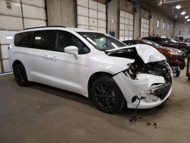 2C4RC3BG7LR263686 - 2020 CHRYSLER PACIFICA TOURING L WHITE photo 4