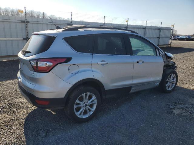 1FMCU0HD9JUD14227 - 2018 FORD ESCAPE SEL SILVER photo 3