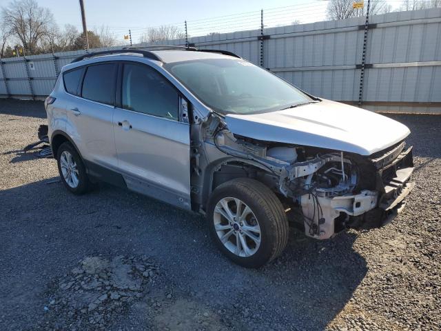 1FMCU0HD9JUD14227 - 2018 FORD ESCAPE SEL SILVER photo 4