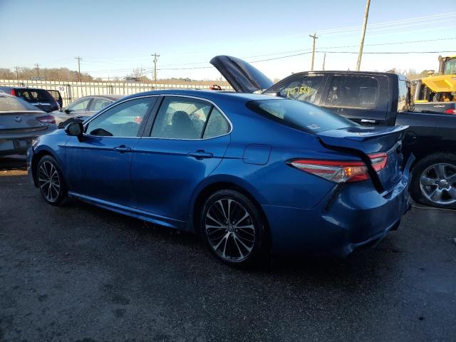 4T1B11HK8JU017667 - 2018 TOYOTA CAMRY L BLUE photo 2