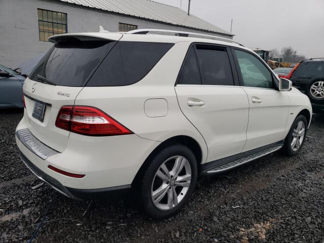 4JGDA5HB1CA058372 - 2012 MERCEDES-BENZ ML 350 4MATIC WHITE photo 3