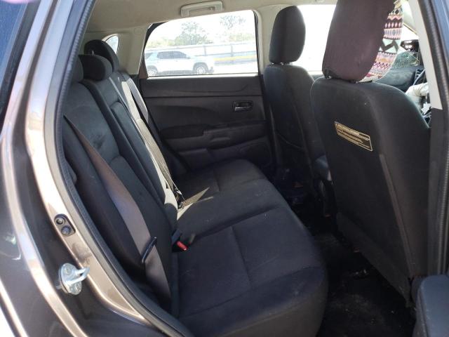 JA4AP3AU4GZ061225 - 2016 MITSUBISHI OUTLANDER ES ყავისფერი ფოტო 10