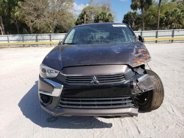 JA4AP3AU4GZ061225 - 2016 MITSUBISHI OUTLANDER ES ყავისფერი ფოტო 5