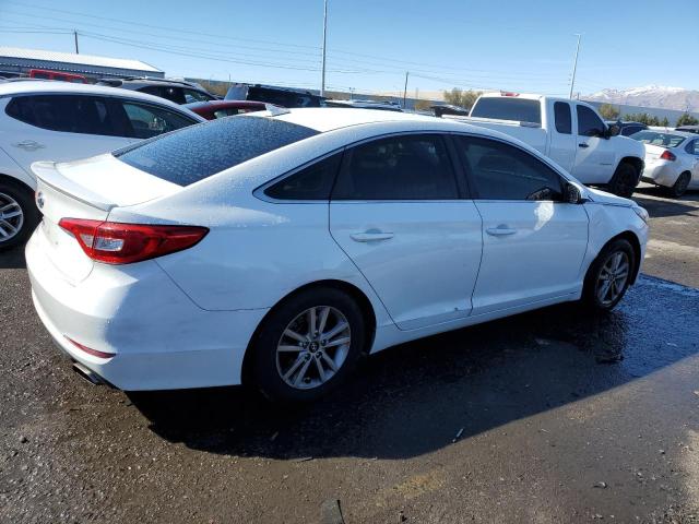 5NPE24AF8GH275865 - 2016 HYUNDAI SONATA SE WHITE photo 3