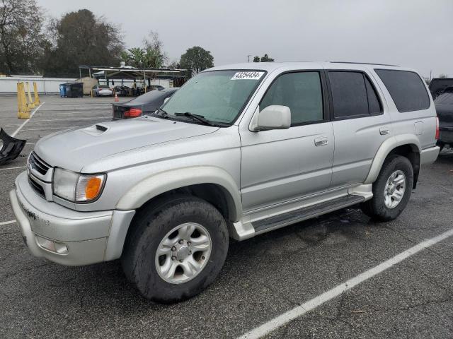 2001 TOYOTA 4RUNNER SR5, 