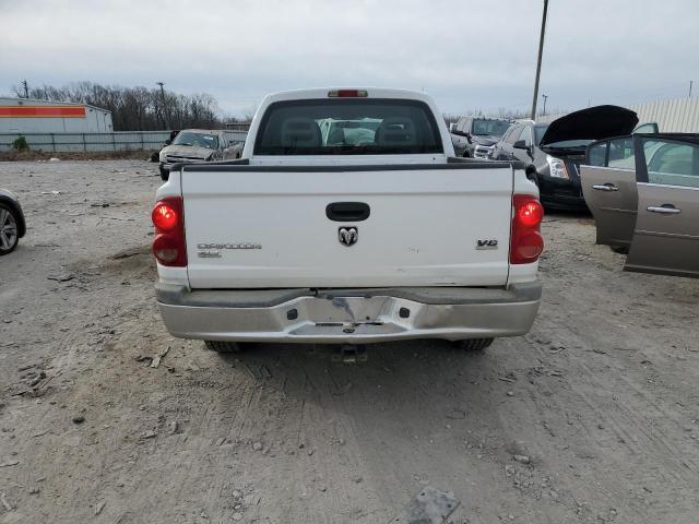 1D7HE48N75S151396 - 2005 DODGE DAKOTA QUAD SLT WHITE photo 6