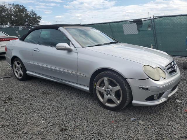 WDBTK72F97T084876 - 2007 MERCEDES-BENZ CLK 550 SILVER photo 4