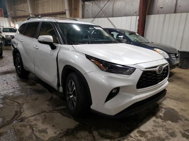 5TDKDRBH8PS030052 - 2023 TOYOTA HIGHLANDER L WHITE photo 4