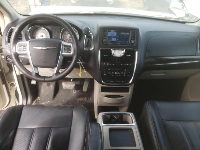 2A4RR8DG1BR704021 - 2011 CHRYSLER TOWN & COU TOURING L WHITE photo 8