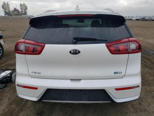 KNDCB3LC3J5204987 - 2018 KIA NIRO FE WHITE photo 6