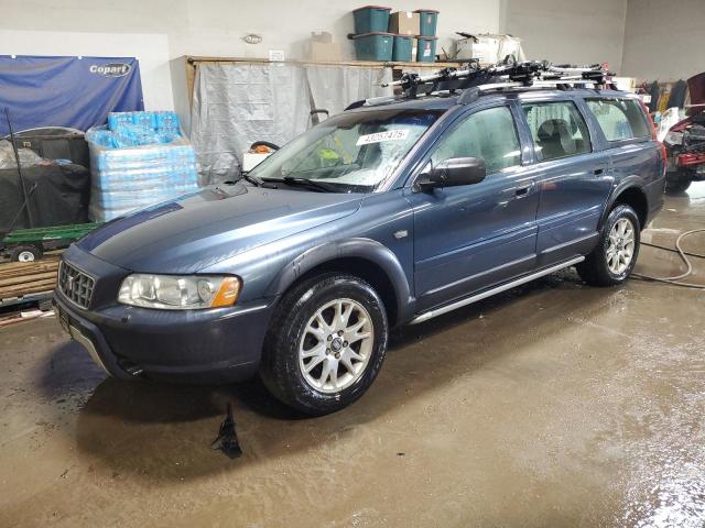 2005 VOLVO XC70, 