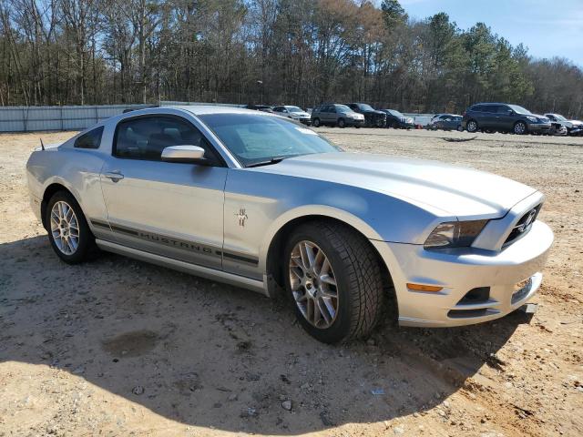 1ZVBP8AM5E5206667 - 2014 FORD MUSTANG SILVER photo 4