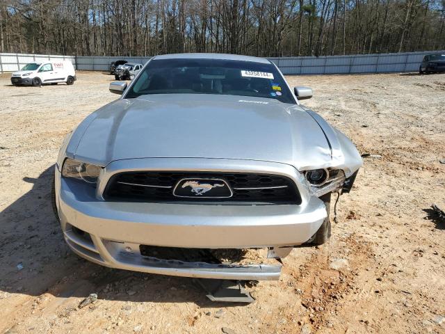 1ZVBP8AM5E5206667 - 2014 FORD MUSTANG SILVER photo 5