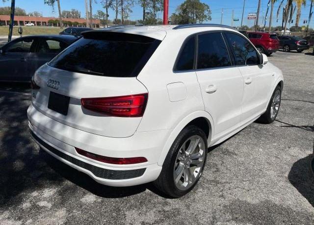 WA1FCCFS9HR017568 - 2017 AUDI Q3 PRESTIGE WHITE photo 4