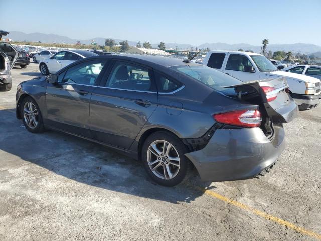 3FA6P0HD4JR232542 - 2018 FORD FUSION SE GRAY photo 2