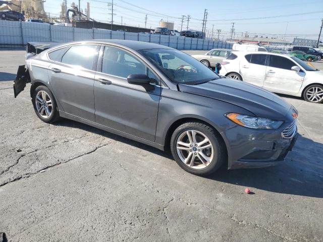 3FA6P0HD4JR232542 - 2018 FORD FUSION SE GRAY photo 4