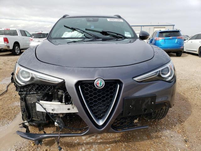 ZASFAKNNXJ7B90199 - 2018 ALFA ROMEO STELVIO TI SPORT CHARCOAL photo 5