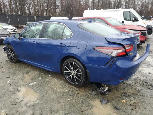 4T1T11AK8PU126606 - 2023 TOYOTA CAMRY SE NIGHT SHADE BLUE photo 2