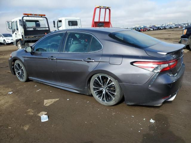 4T1B11HK2JU510583 - 2018 TOYOTA CAMRY L GRAY photo 2