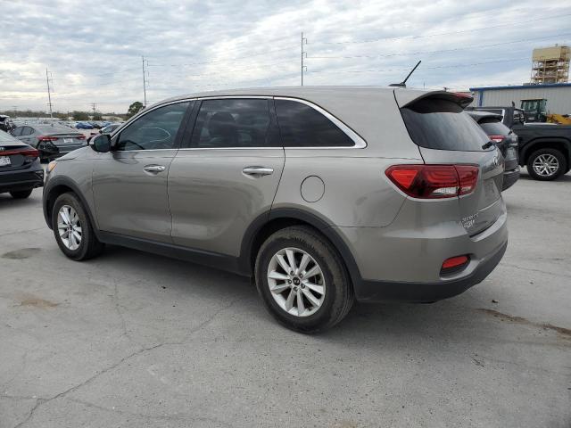 5XYPG4A38KG456187 - 2019 KIA SORENTO L SILVER photo 2