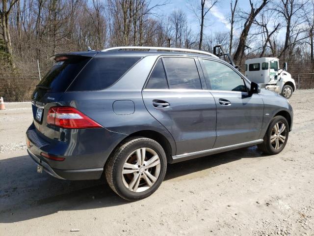 4JGDA5HBXCA033843 - 2012 MERCEDES-BENZ ML 350 4MATIC GRAY photo 3