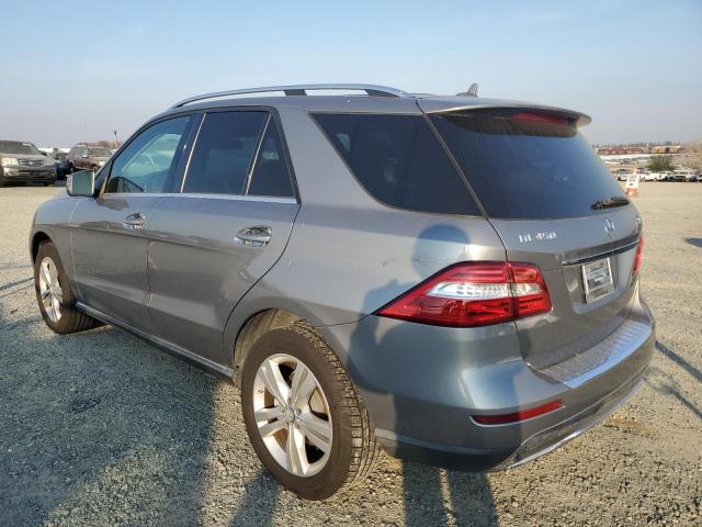 4JGDA5HBXDA193500 - 2013 MERCEDES-BENZ ML 350 4MATIC GRAY photo 2