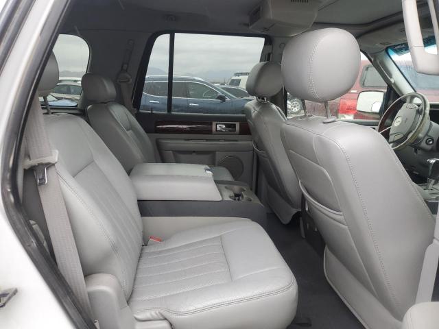 5LMFU28515LJ06854 - 2005 LINCOLN NAVIGATOR თეთრი ფოტო 11