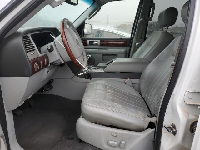 5LMFU28515LJ06854 - 2005 LINCOLN NAVIGATOR WHITE photo 7