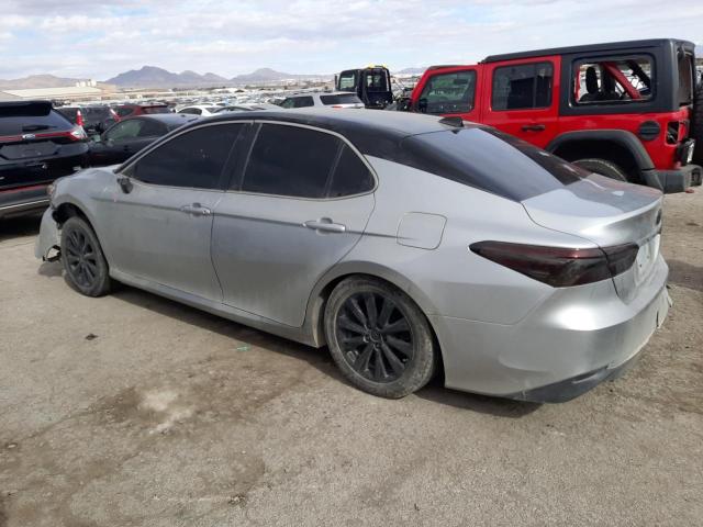 JTNB11HK1J3046661 - 2018 TOYOTA CAMRY L GRAY photo 2