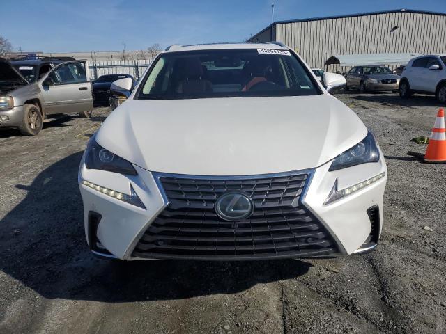 JTJYARBZ0J2105298 - 2018 LEXUS NX 300 BASE თეთრი ფოტო 5