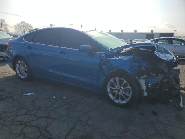 3FA6P0LU5KR201101 - 2019 FORD FUSION SE BLUE photo 4