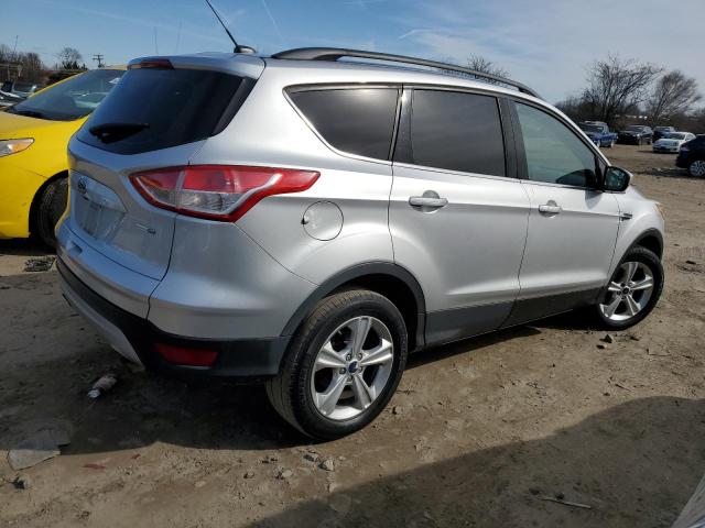 1FMCU9GX0EUD21525 - 2014 FORD ESCAPE SE SILVER photo 3