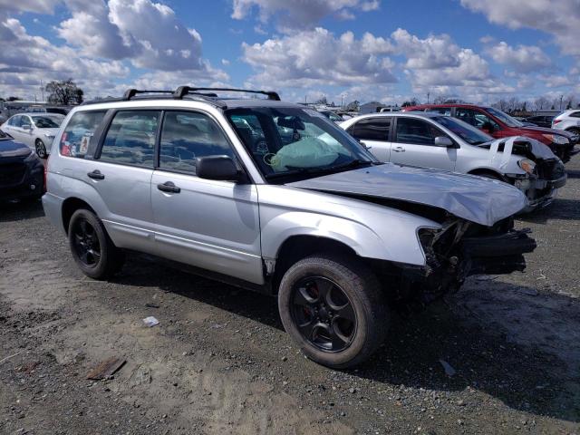 JF1SG65693H741943 - 2003 SUBARU FORESTER 2.5XS SILVER photo 4