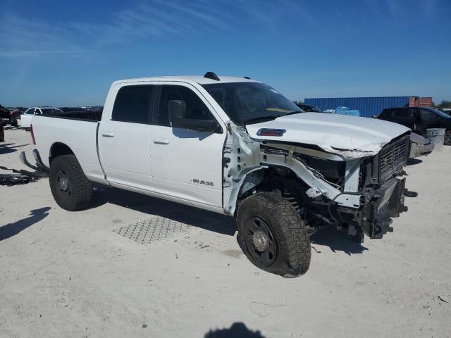 3C6UR5DL6NG142842 - 2022 RAM 2500 BIG HORN/LONE STAR WHITE photo 4